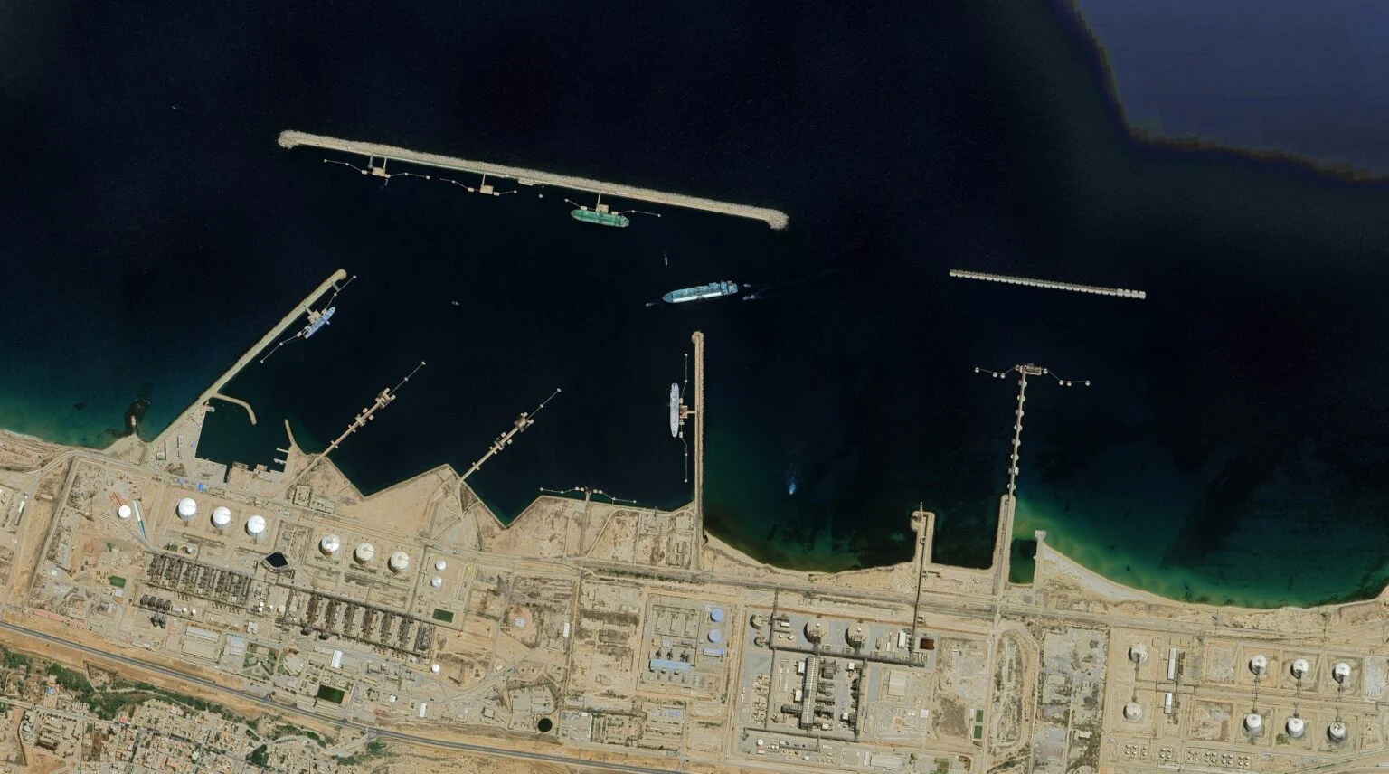 Arzew-Bethioua LNG Terminal, Oran Province, Algeria Map Data: Google, Image ©2022 Maxar Technologies